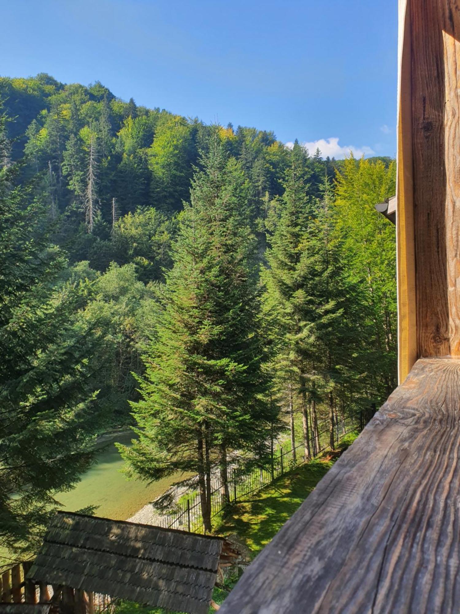 Садиба Nad Prutom Yaremche Exterior photo