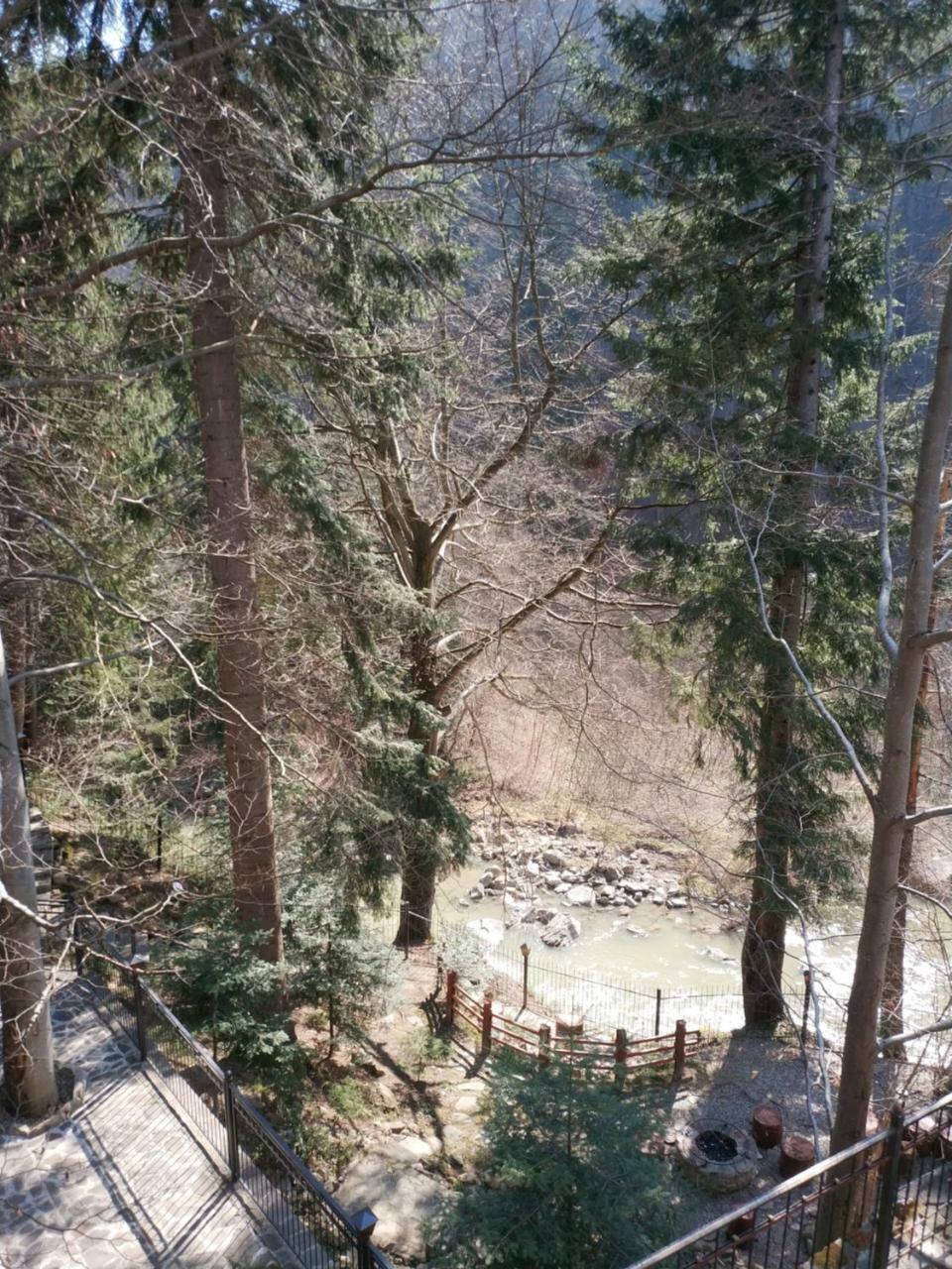 Садиба Nad Prutom Yaremche Exterior photo